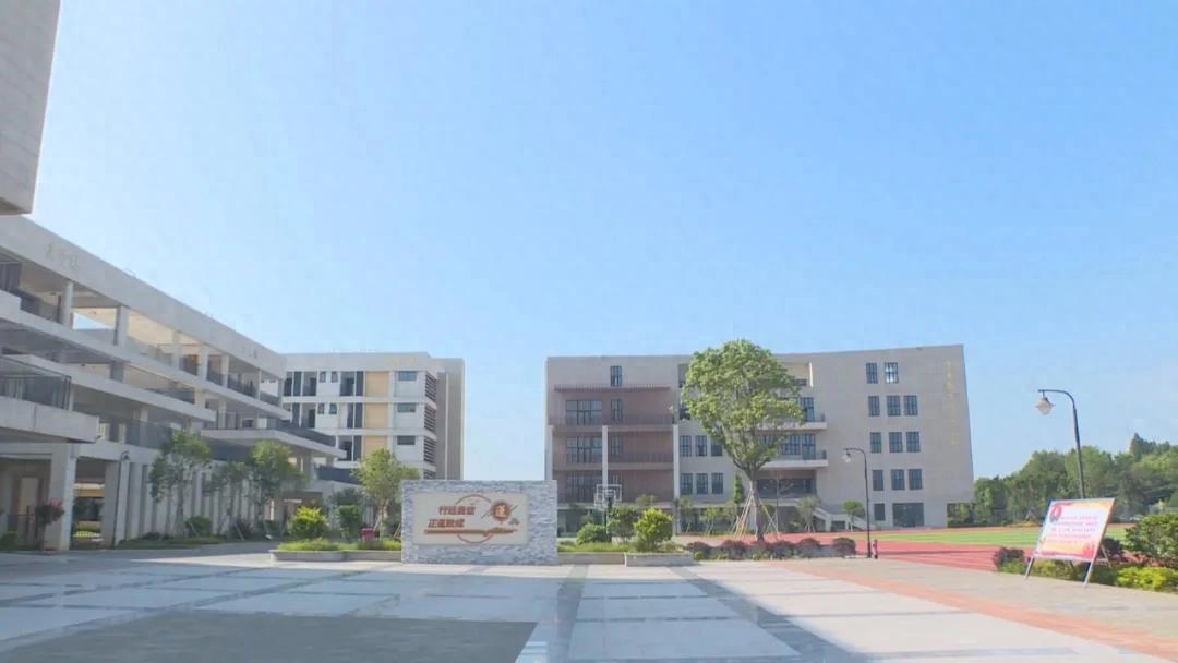 连城：持续优化资源配置 改善办学条件