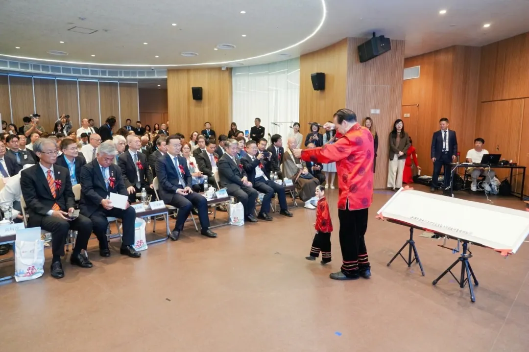 这个木偶会写毛笔字！连城非遗惊艳大阪世博会