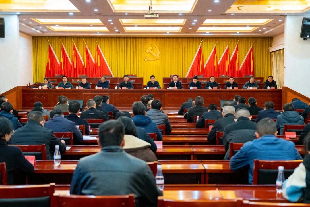 连城县委农村工作会议召开