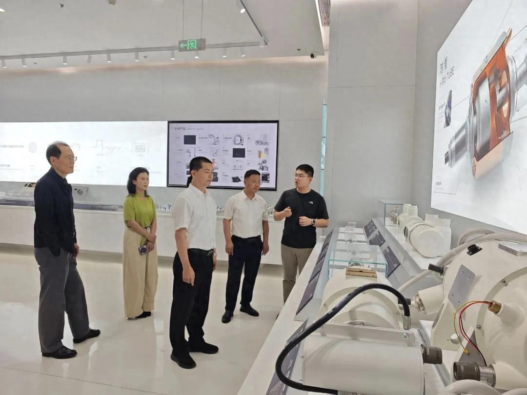连城县领导带队赴上海市开展招商引资工作