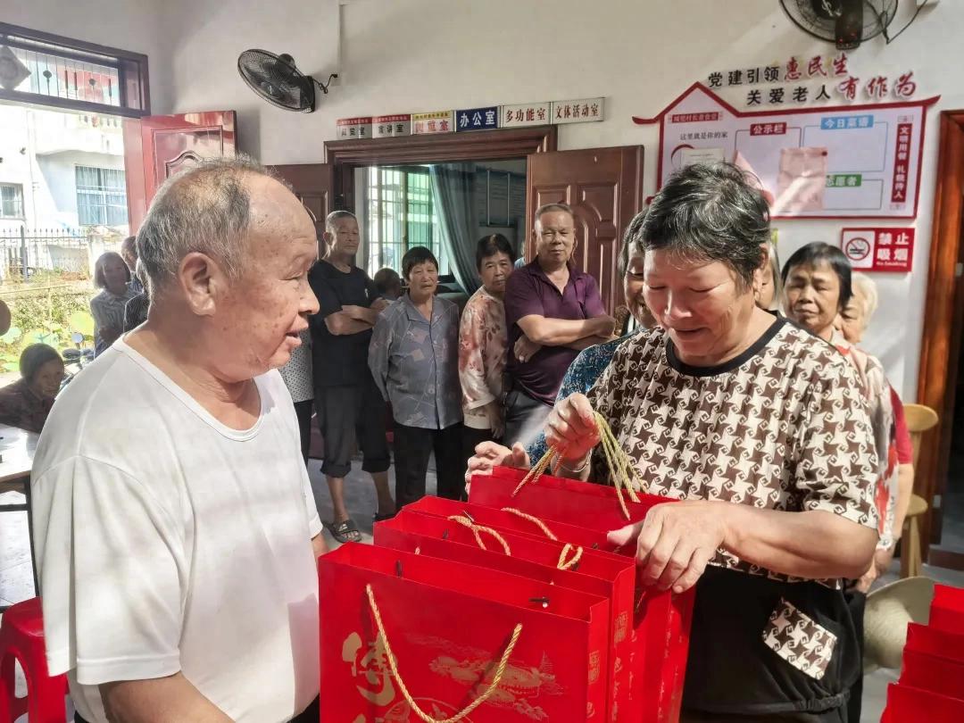 【大爱龙岩·福莲冠豸】连城：月满中秋暖桑榆 情系老人传温情